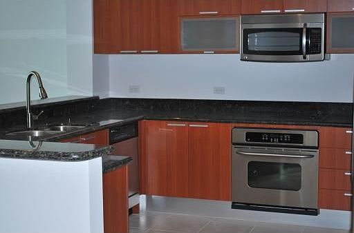 4th image of 2640 Lake Shore Dr Unit 912