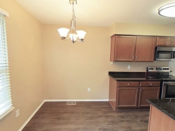 3rd image of 215 Neptune Dr