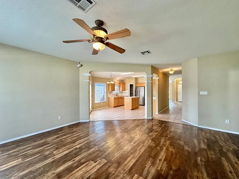 102 W Great Plains Trl — Photo 13