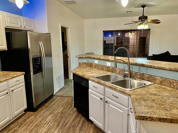 3rd image of 6667 S Avenida Del Arrabal