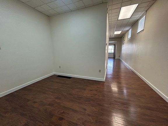 5th image of 614 Stewart Ave #A