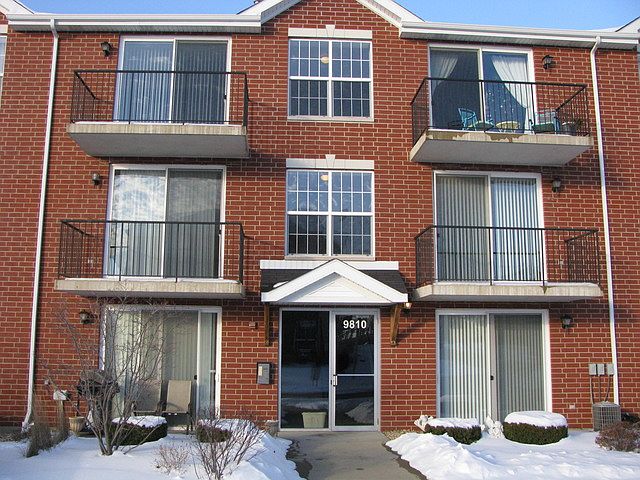 1st image of 9810 Liberty Cir Unit 2W