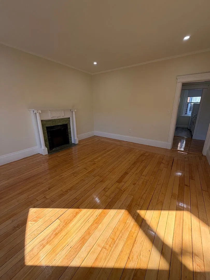 1818 Beacon St #7G Brookline MA 02445 — Photo 3