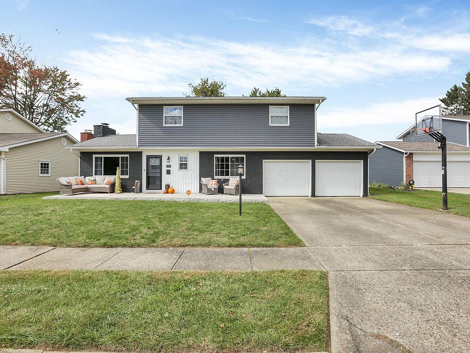 1st image of 641 Canterbury Ct