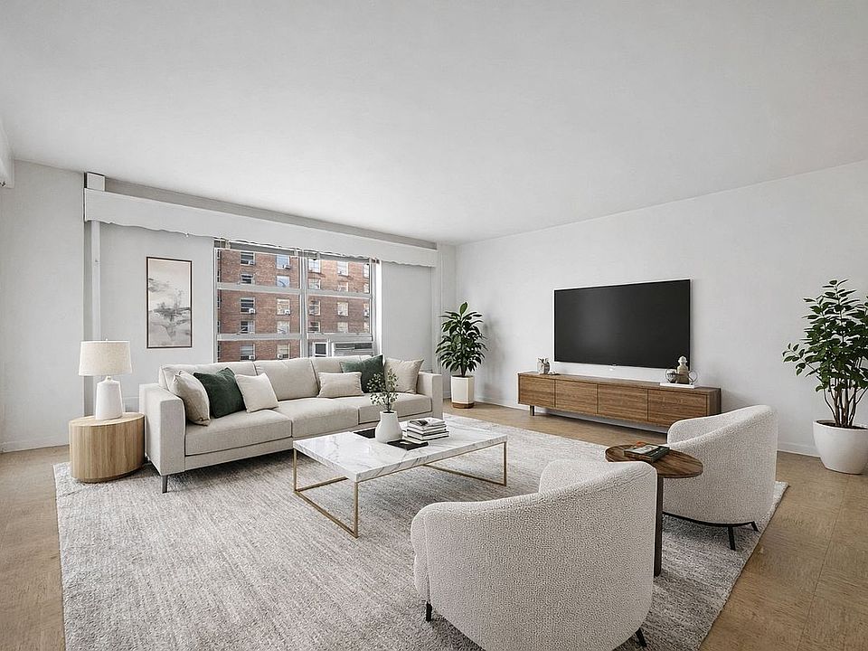 1st image of 90 La Salle St APT 10H