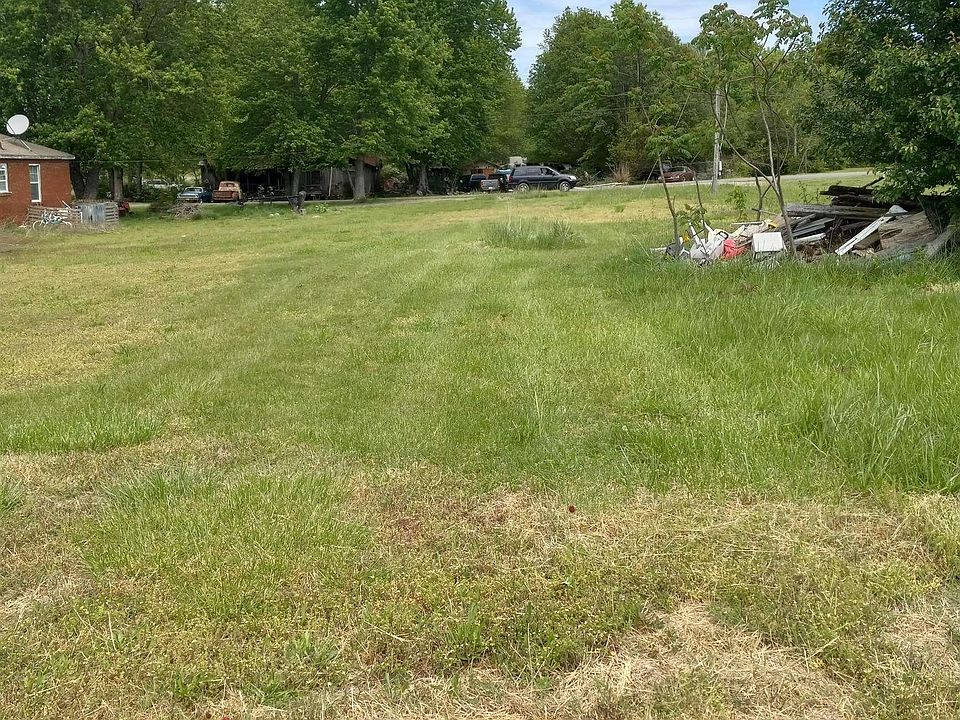 2nd image of 24 Newman Ave