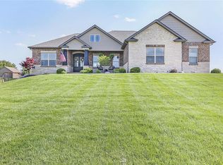 34 Bullseye Dr, Troy, IL 62294