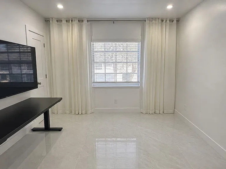 6249 Bay Club Dr #3 — Photo 6