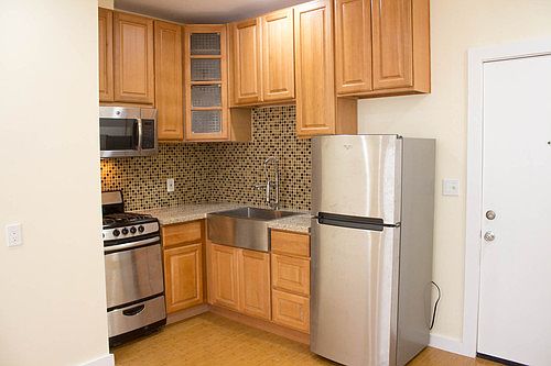 2nd image of 1103 W 64th St APT 201