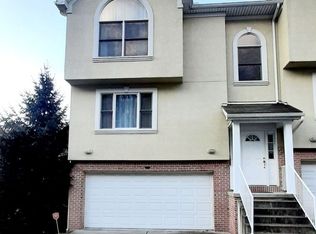 287 Palisades Dr, Morgantown, WV 26508