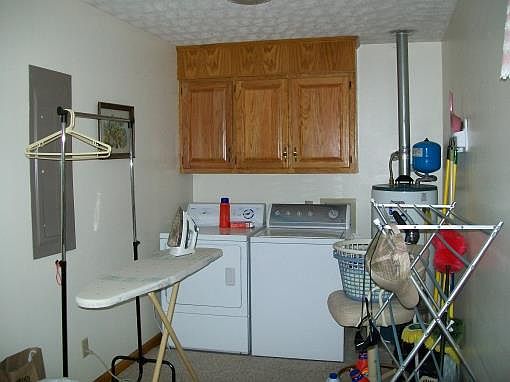 2nd image of 260 Hillhurst Dr