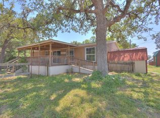 477 Oak Dr, Bandera, TX 78003