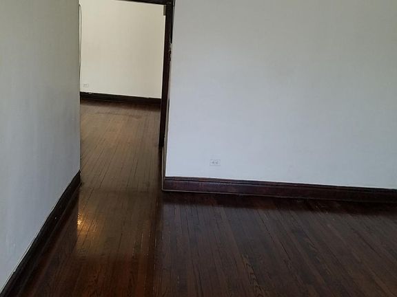 4th image of 8016 S Marshfield Ave #2