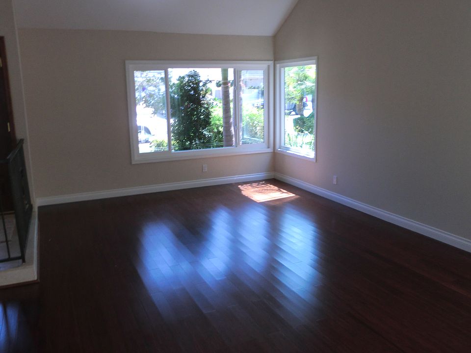 2nd image of 6 Aberdeen St