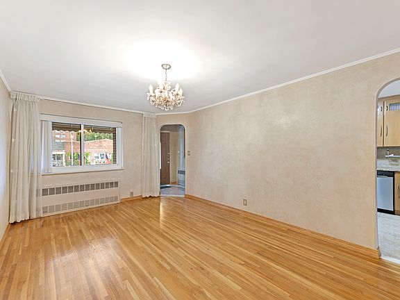 2nd image of 2323 Brigham St