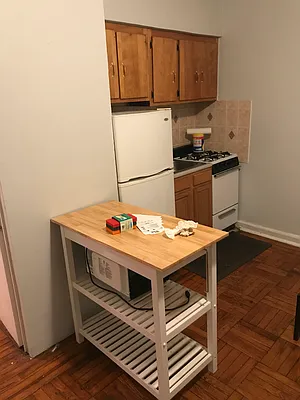 Rented by Levy Realty Group Inc | media 2