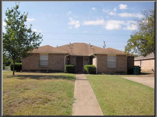 1st image of 1757 Dynasty Cir
