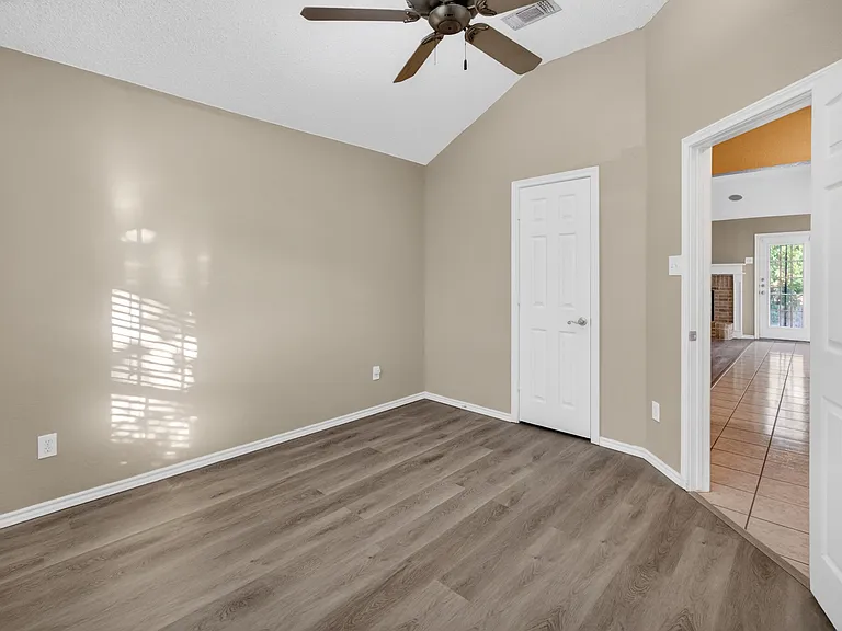 1105 Hidden Glade Dr — Photo 12