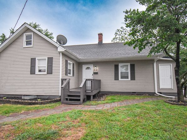 318 E 6th St, Seymour, IN 47274
