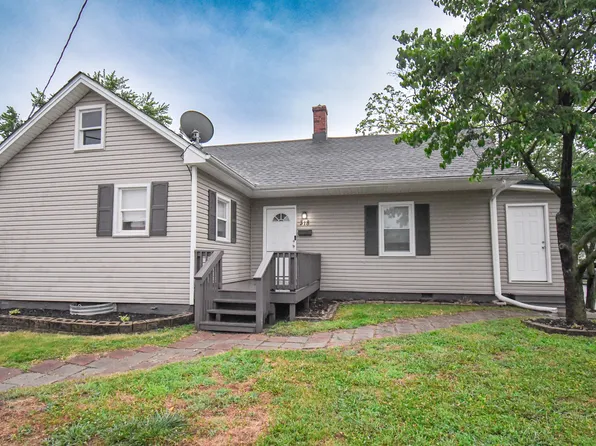 318 E 6th St, Seymour, IN 47274