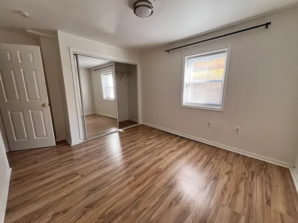 934 New Market St APT 1, Philadelphia, PA 19123