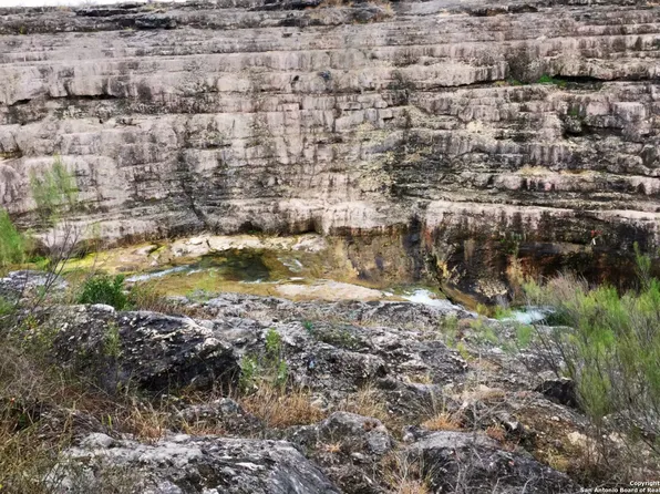 ACROSS 605 O’Connel Rd, Mico, TX 78056