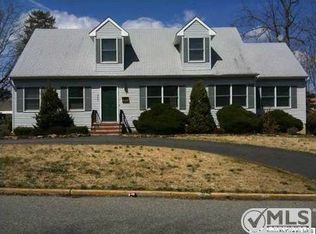 2200 Old Mill Rd, Spring Lake, NJ 07762