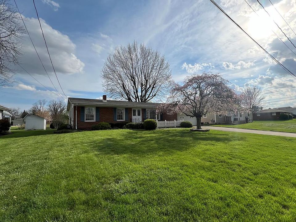 1st image of 985 Highland Ave