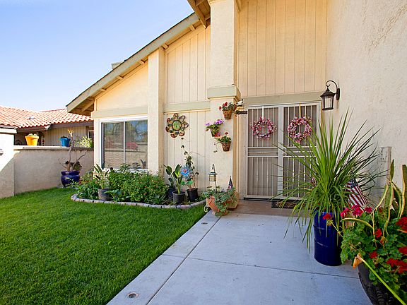 4th image of 2125 Madreselva Way
