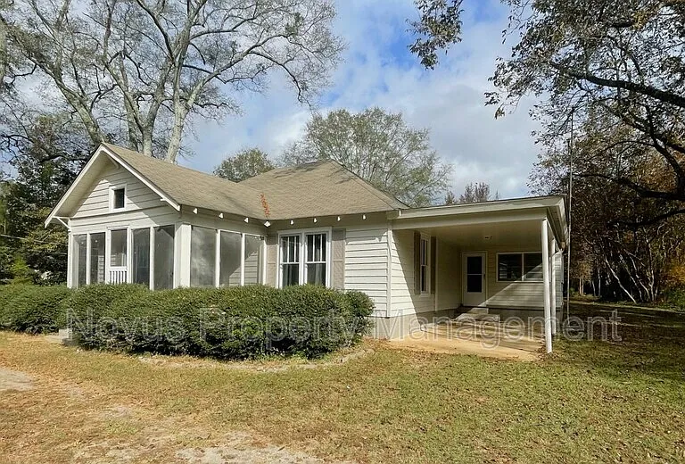 586 McKenzie Bridge Rd — Photo 2