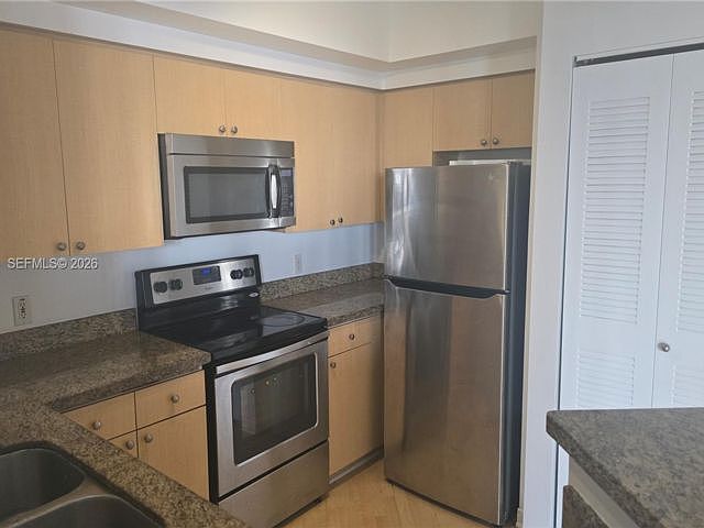 1st image of 1919 Van Buren St APT 411A