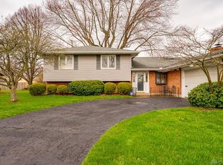 2325 Springmill Rd, Dayton, OH 45440