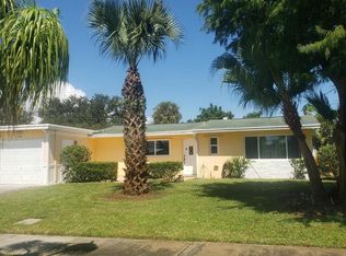 812 Dogwood Rd, North Palm Beach, FL 33408