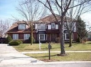 1795 Sjogren Ct, Wheaton, IL 60189