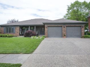 150 Oakmont Dr, Jeffersonville, IN 47130