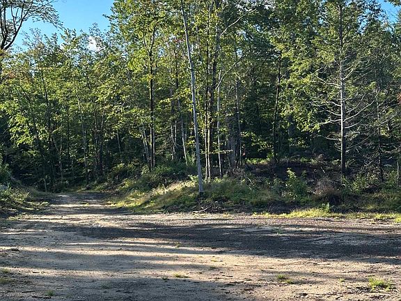 4th image of 00 Valley Road