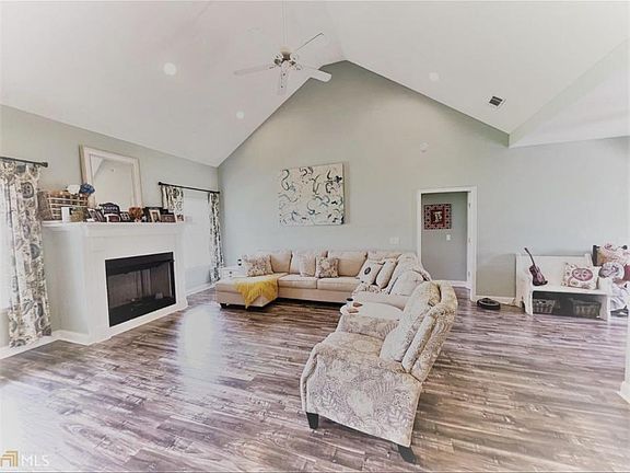 3rd image of 106 Nicole Ave #B