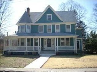 4 Goldberg Ave, Norwich, CT 06360