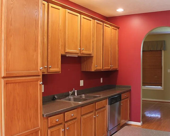 2948 Crystal Spring Ln — Photo 8