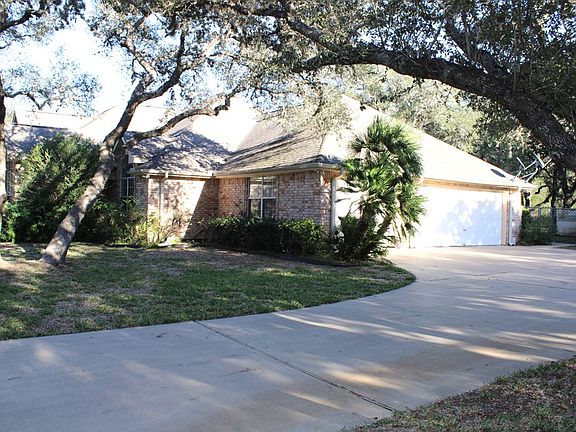 3rd image of 164 Oak Hill Dr