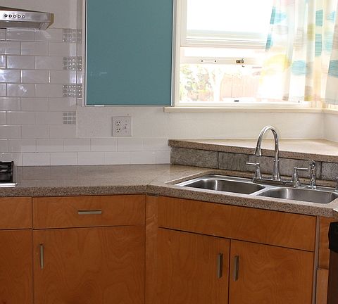 4th image of 8717 McConnell Ave