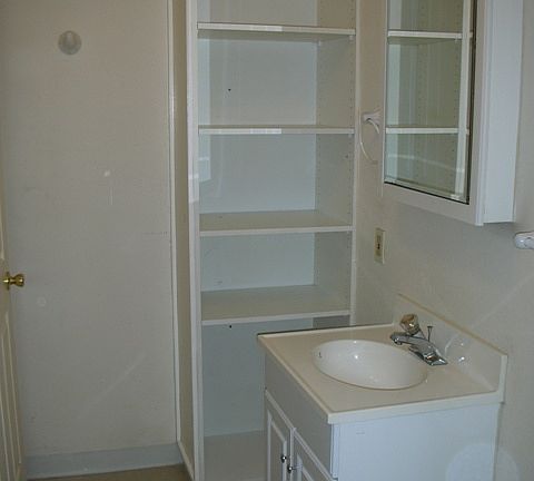 4th image of 4109 S M St APT D