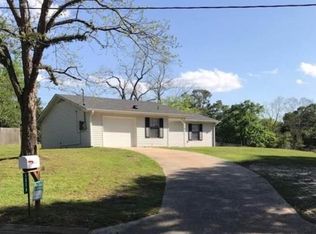 1008 James St, Ozark, AL 36360