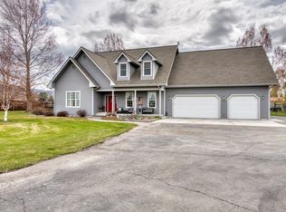 375 Whispering Willow Way, Corvallis, MT 59828