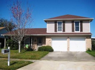 2421 Knightway Dr, Gretna, LA 70056