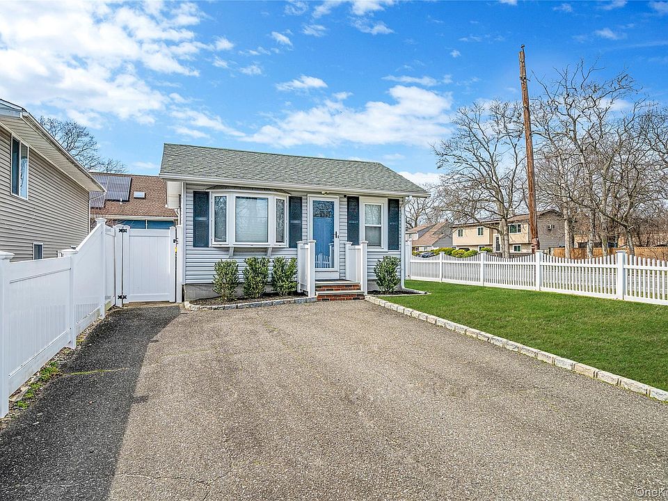 1st image of 56 Bay Avenue