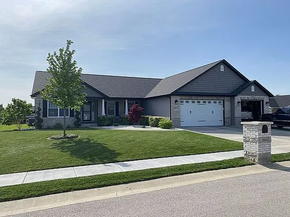 1015 Kankakee Trl, Mascoutah, IL 62258
