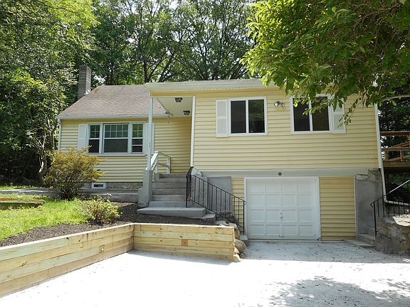 2nd image of 34 Arden Dr