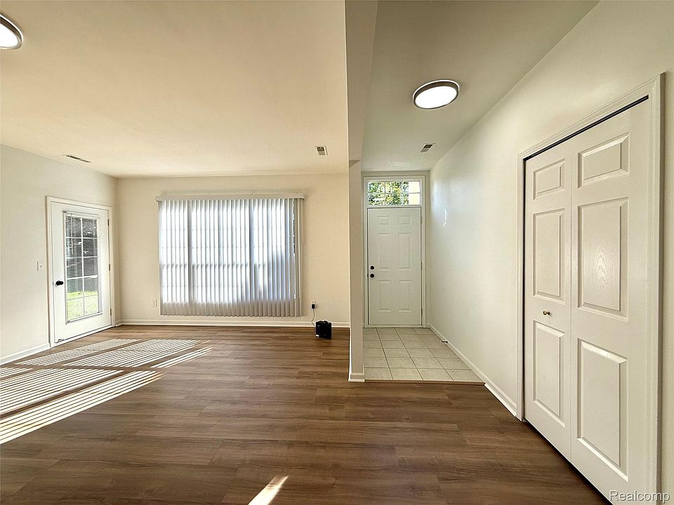 18107 Chesapeake Cir, photo 10