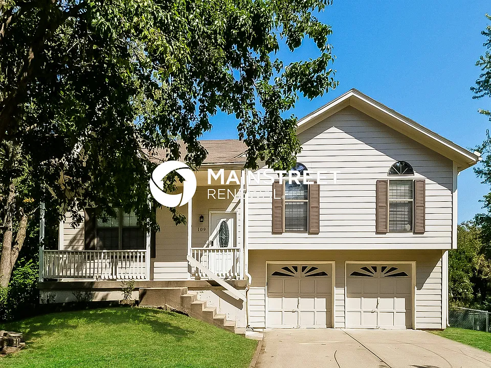 109 SE Keystone Cir